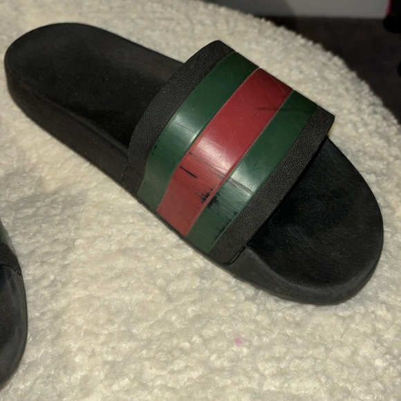 Authentic Gucci slides - Picture 2 of 5